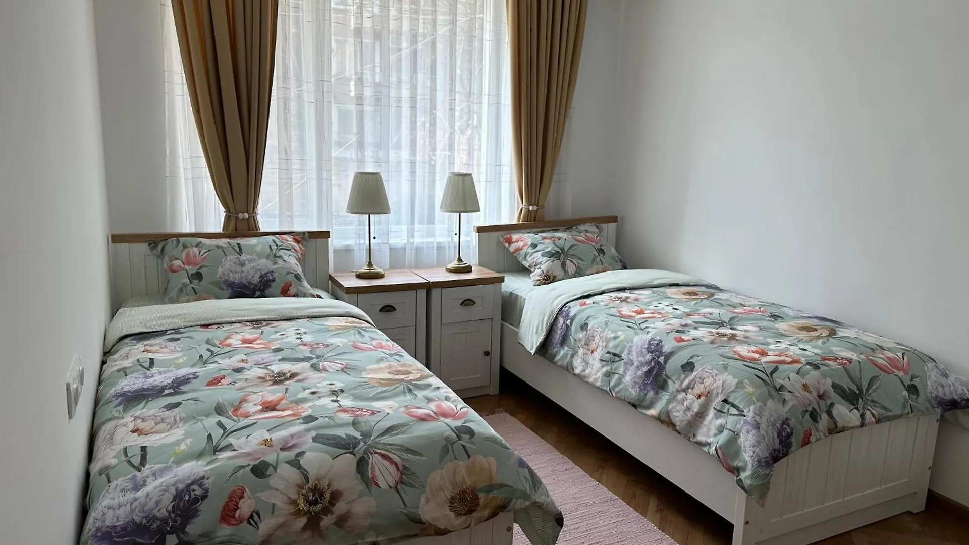 Romantic City Central Apartment Varna